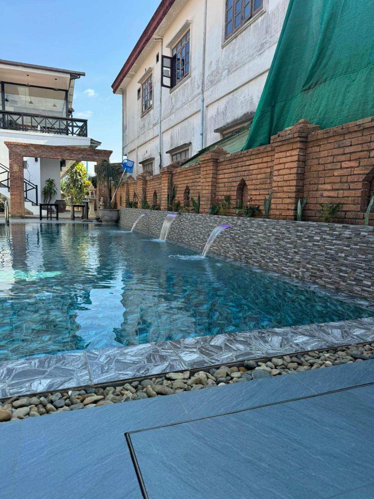 Win Hotel Ванг-Виенг Экстерьер фото